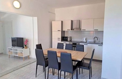 Medici Apartamento | Apartamento para dos personas con terraza y vista al mar Medici, Omis (A-23741-a)
