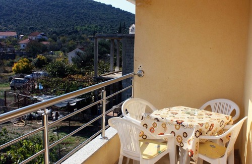 Vinisce Apartamento | Apartamento para dos personas con terraza y vista al mar Vinisce, Trogir (A-5229-b)