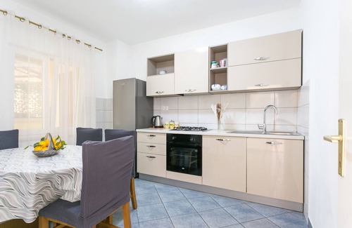 Mejasi Apartamento | Apartamento para dos personas con una terraza Split (A-22101-a)