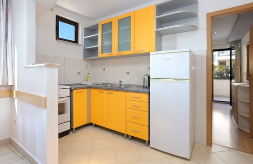 Tucepi Apartamento | Apartamento para dos personas con una terraza Tucepi, Makarska (A-2721-b)