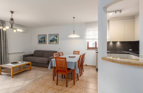 Vrsar Apartamento | Apartamento para dos personas con una terraza Vrsar, Porec (A-17473-b)