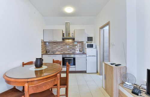 Zadar Apartamento | Apartamento para dos personas con una terraza Zadar (A-20037-b)