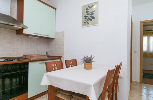 Brela Apartamento | Apartamento para dos personas con balcón y vista al mar Brela, Makarska (A-2752-a)