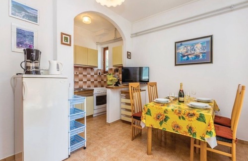 Cres Apartamento | Apartamento para dos personas con una terraza Cres (A-16178-a)