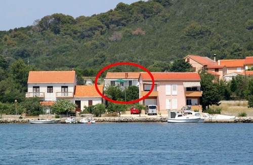 Verunic Apartamento | Two bedroom apartment with terrace and sea view Verunić, Dugi otok (A-8104-a)