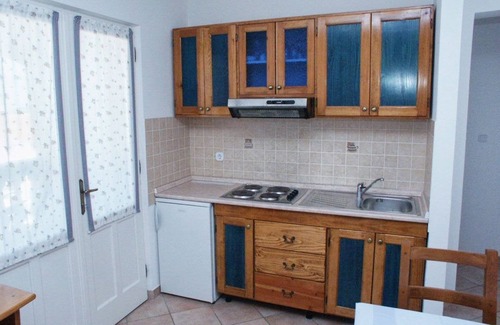 Vrsar Apartamento | Apartamento para dos personas con terraza y vista al mar Vrsar, Porec (A-3007-a)