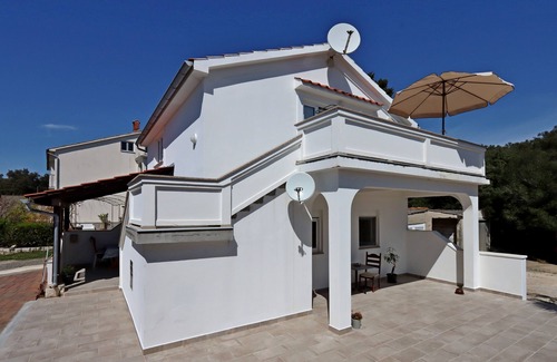 Suha Punta Apartamento | Apartamento para dos personas con terraza y vista al mar Suha Punta, Rab (A-17239-b)