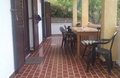 Kampor Apartamento | Apartamento para dos personas con terraza y vista al mar Kampor, Rab (A-12388-a)