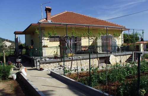 Kraj Apartamento | Apartamento para dos personas con terraza y vista al mar Kraj, Pasman (A-696-a)
