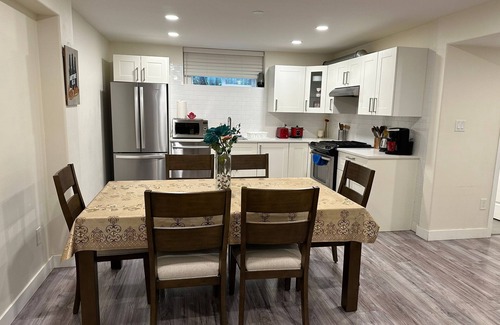 McMillan Casa | Two bedroom basement Suite