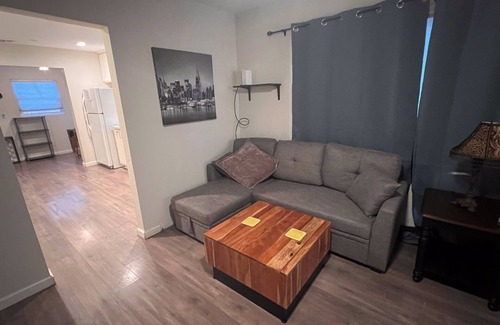 Southeastern Sacramento Casa | Two Bedroom Bungalow with Porch & Native Garden