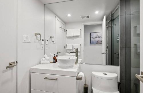 Village North Apartamento | Two Bedroom Condo in Whistler Village steps from Gondola