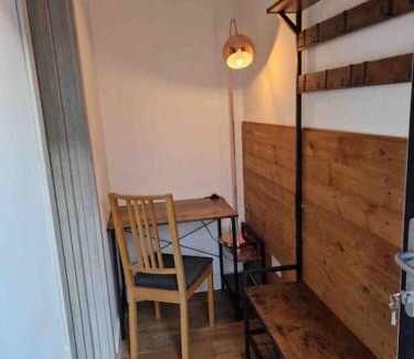 Stone Apartamento | Two-Bedroom Cosy Country Lodge with Private Patio