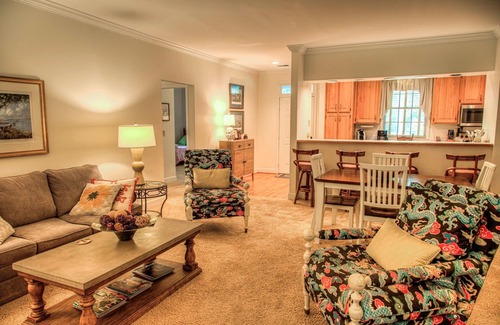 Murrells Inlet Casa | Two-Bedroom Cottage Located within the Historic Wachesaw Plantation