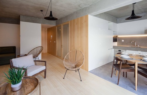 Bonfim Apartamento | Two Bedroom Deluxe Apartment with Patio & Private Garden