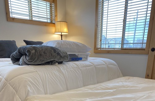 Rexburg Apartamento | Apartamento-Diseñador-Baño Privado-5-Downstairs/Pets allowed