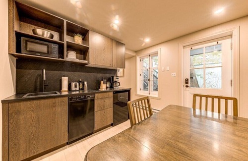 Vieux-Quebec-Cap-Blanc-colline Parlementaire Apartamento | Two bedroom Escape in Old Quebec