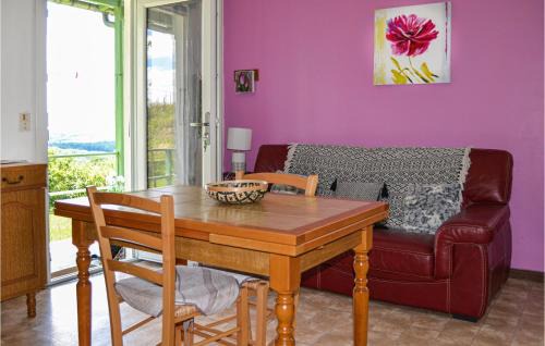 Saint-Bressou Casa | Two-Bedroom Holiday Home In St Bressou