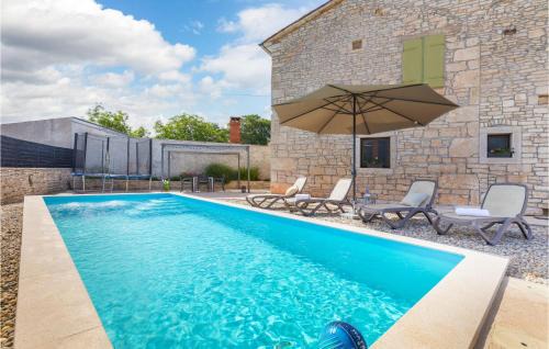 Rezanci Casa | Two-Bedroom Holiday Home In Svetvincenat