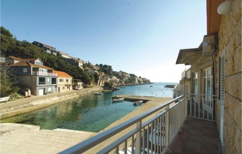 Zavalatica Casa | Two-Bedroom Holiday Home In Zavalatica