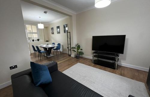 Merton Apartamento | Two Bedroom Holiday Home