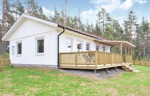 Hultsfred Municipality Casa | Two-Bedroom Holiday Home In Malilla