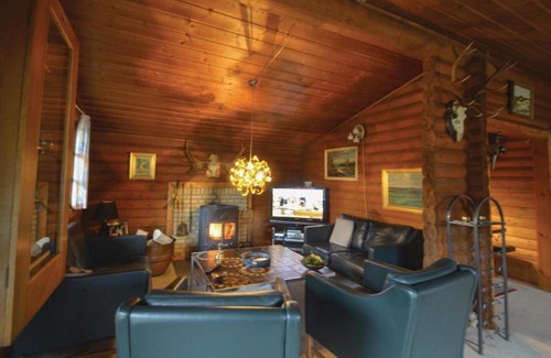 Ronbjerg Casa | Two-Bedroom Holiday Home in Roslev