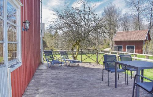 Lenhovda Casa | Two-Bedroom Holiday Home In Lenhovda