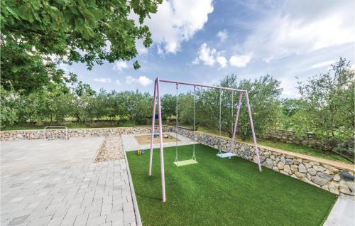 Tinj Casa | Two-Bedroom Holiday Home In Biograd