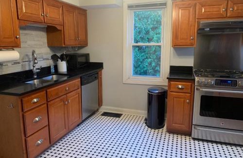 Naperville Casa | Two Bedroom Home in Downtown Naperville
