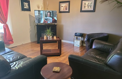 Orleans Village - Chateauneuf Casa | Two Bedroom home nestled in a quite Orleans neighborhood. 12 minutes to downtown