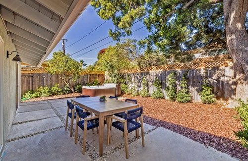 West Mesa Condominio | Two Bedroom Home Near Beach (Santa Barbara)