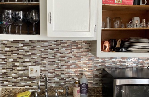 Bristol Casa | Two Bedroom in Bristol Walking distance to Bristol Hospital