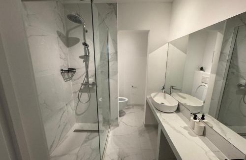 University District Apartamento | Two bedroom loft in the city center by the Meir