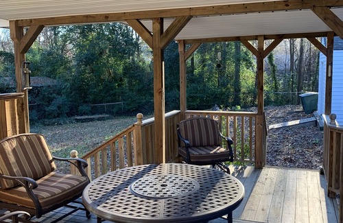 Macon Casa | Two bedroom Macon Oasis