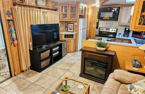 Apopka Casa | Two bedroom park model near Disney