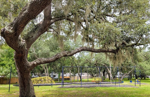 Apopka Casa | Two bedroom park model near Disney