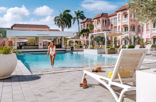 Palm Beach Condominio | Two Bedroom Suite (2-Bedroom Apart-Hotel) with Pool by RedAwning