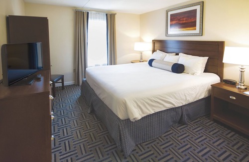 The Point Complejo | Suite de dos dormitorios con WiFi gratis, piscina del resort y pasos del puerto