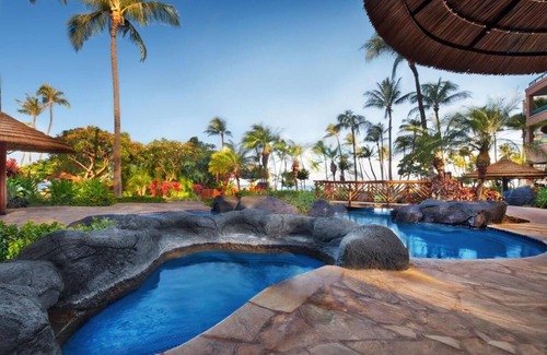 Lahaina Villa | Two-Bedroom Suite with Ocean Front View