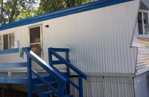 Big Stone City Casa | Two bedroom two bath cabin next to big Stone Lake