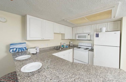 Ocean Drive Complejo | Two Bedroom, Ocean Front, Luxury Condo, North Myrtle Beach, SC 3935803