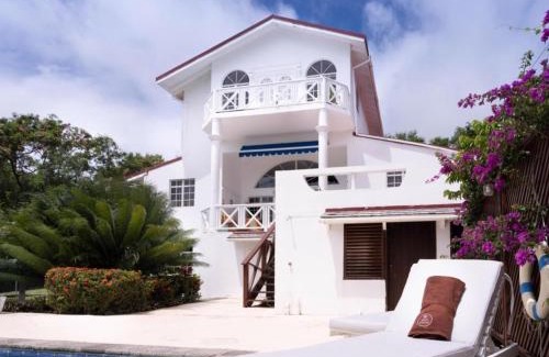 Bois d'Orange Villa | Two Bedroom Villa with Private Pool Near to Beaches - Date House villa