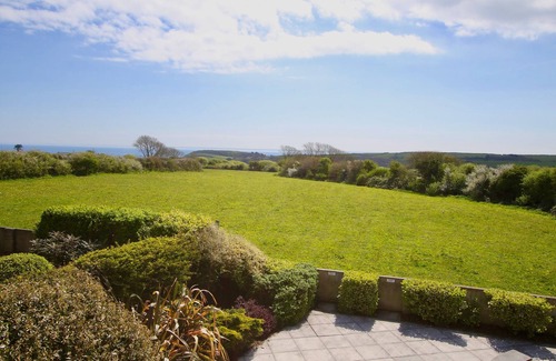 Gorran Casa | Two Bedroomed Holiday Cottage With Sea Views just one mile from the beach