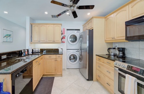 Coral Ridge Casa | Two BR Townhouse at 1 mile from the beach