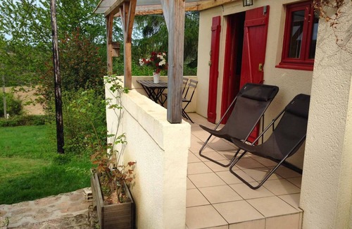 Moux-en-Morvan Chalet De Esquí | Two chalets on the edge of the woods for 6 people