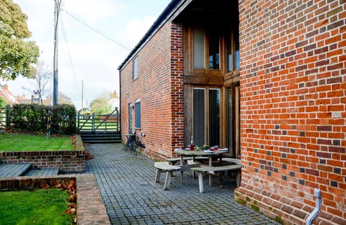 Orford Cabaña | TWO CHANTRY BARNS, ORFORD, pet friendly in Orford