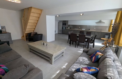 Boulay-les-Barres Cabaña | Dos casas rurales encantadoras cerca de Orleans con jardín y aparcamiento privado
