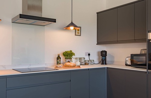 Ashford Casa | Two contemporary pet friendly barns - 8 guests in 4 bedrooms