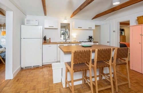 South Dennis Cabaña | Two Cottages on Large Pond Updated Interior AC Wifi Dog Friendly